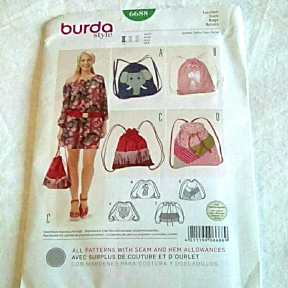 Burda # 6688 Draw string bag in 4 variations